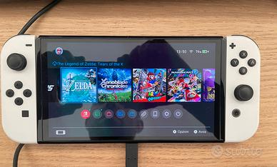 Nintendo Switch OLED + MicroSD 512GB + custodia