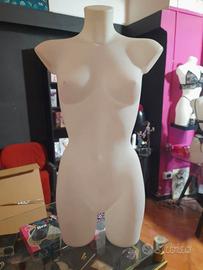 manichino bianco