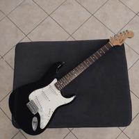 Chitarra Elettrica Squier Bullet Stratocaster 