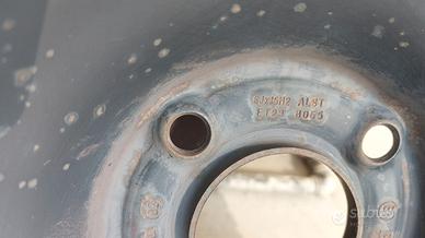 4 cerchi in ferro misura 6Jx15H2 ET28 per Citroen
