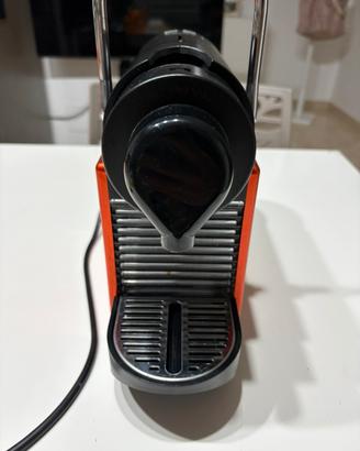 Macchina del caffè De Longhi Pixie Refresh Nespres