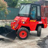 P76 Mini pala 4 ruote sterzanti Hitachi 25 q.li