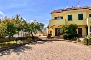 PORZIONE DI BIFAMILIARE A ALBENGA