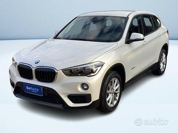BMW X1 sdrive18i Advantage