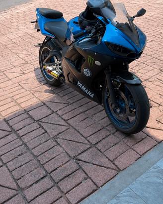 Yamaha r6