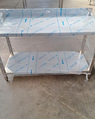 STIGLIATURA ARREDI INOX PER LABORATORI E CUCINE