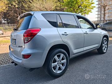 Toyota RAV4-2.2 D-4D 136 CV. Sol*GANCIO TRAINO*