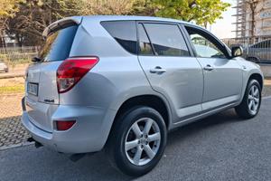 Toyota RAV4-2.2 D-4D 136 CV. Sol*GANCIO TRAINO*