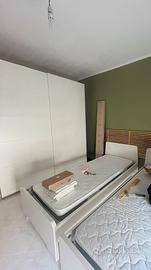 Due strutture letto Ikea piu doghe