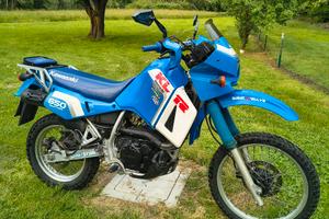 Kawasaki klr 650 revisionata.