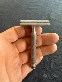 Rasoio di sicurezza antico