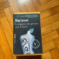 La ragazza che giocava con il fuoco /Stieg Larsson