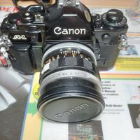 Canon A1 con obiettivo 