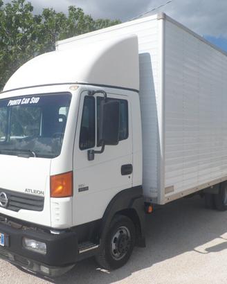 Nissan Atleon furgonatura in lega
