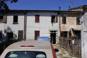 Immobile in asta di 106 m² con 3 locali a Roncofer