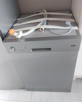 Lavastoviglie Beko libera installazione