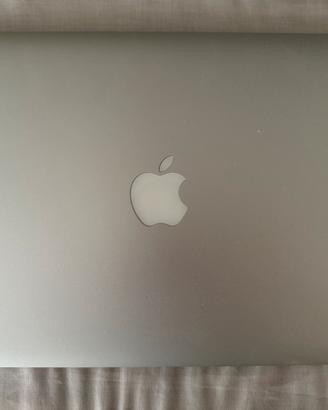 Apple MacBook Pro 13”