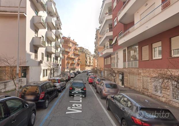 Piazza bologna stanza singola con balcone