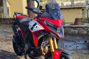 Ducati Pikes Peak V4 2022