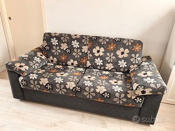 Divano letto usato 3 posti