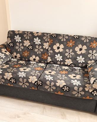 Divano letto usato 3 posti