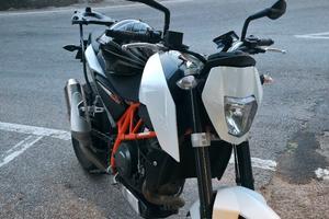KTM DUKE 690 2012 