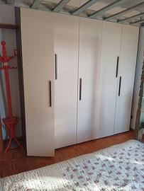 Armadio 5 ante