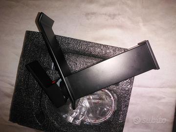 Miscelatore lavabo nero