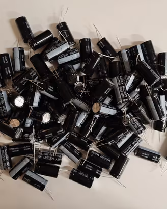 100x Condensatori Elettrolitici Mallory 100uF 350V