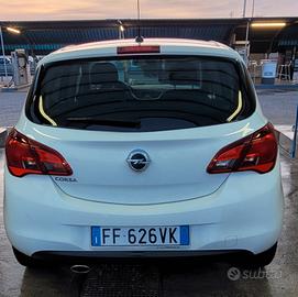 Opel corsa - GPL - B-Color - black edition
