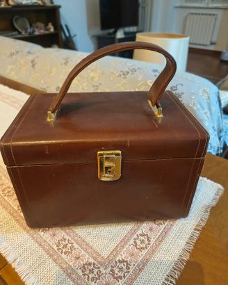 beautycase pelle marrone anni 60