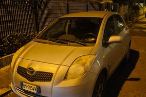 Yaris 2008 - 76000km