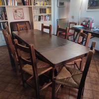 Fratina allungabile con 8 sedie impagliate