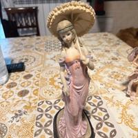 Statua di porcellana donna fine 800