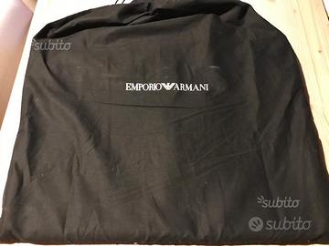 Raffinato ed elegante porta abiti Giorgio Armani