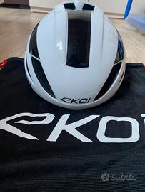 Casco Ekoi Ar14