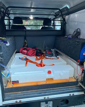 serbatoi defender acqua gasolio 4x4