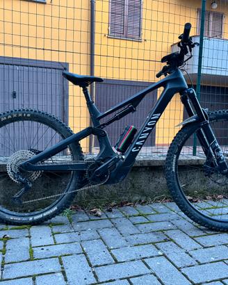 E-bike Canyon spectral on cf 8