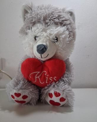 Lupo di peluche