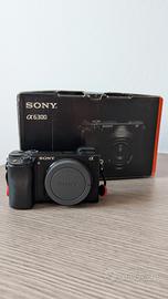 Sony a6300 con accessori