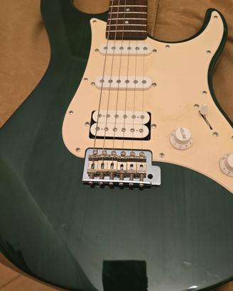Chitarra elettrica yamaha e amplificatore