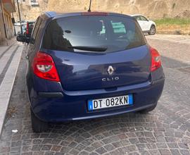 RENAULT Clio - 2008