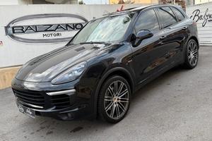 PORSCHE CAYENNE 3.0 DIESEL 2016 PLATINUM EDITION