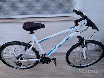 Bici Rockrider 5.1 blu-bianco