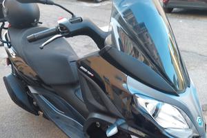 Piaggio MP3-300 hpe+accessori
