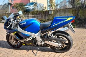 suzuki gsxr gsx r 600 2001