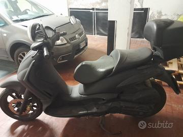Scooter piaggio 500