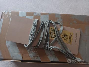 coppia lacci Golden goose disp. neri/bianchi/grigi