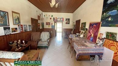 SAN VERO MILIS - CASA CAMPIDANESE con Giardino