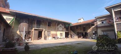 CASA INDIPENDENTE A LONATE POZZOLO